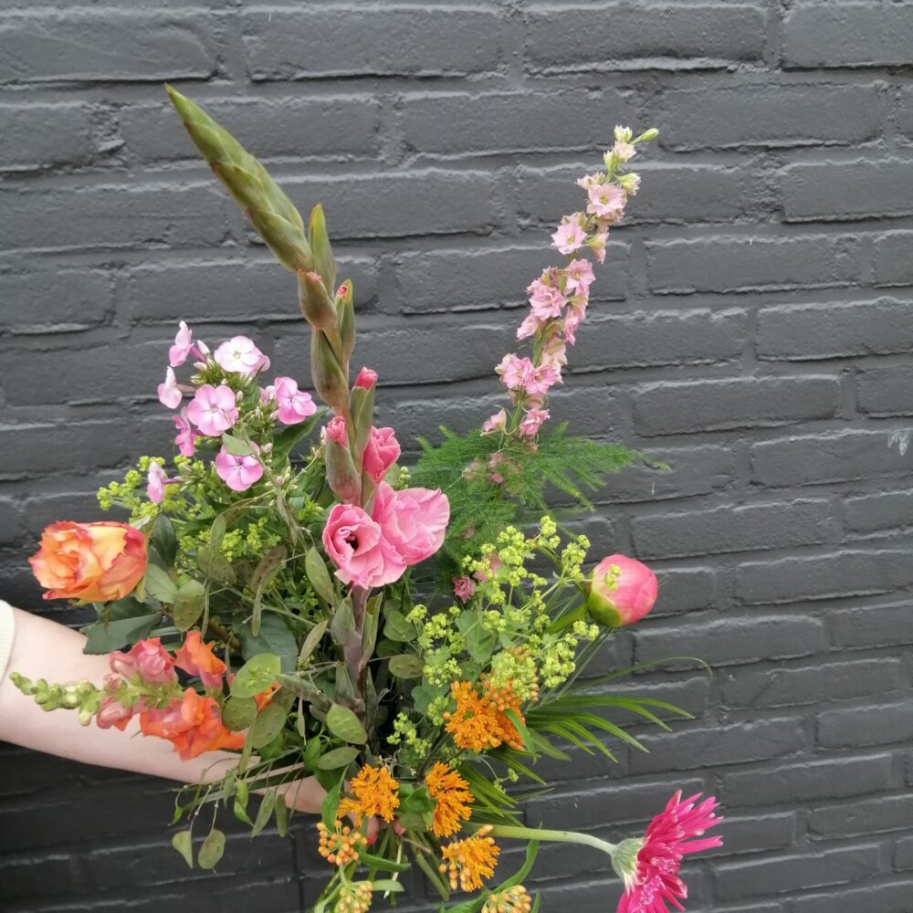 Boeket Alarda (roze en oranje tinten)