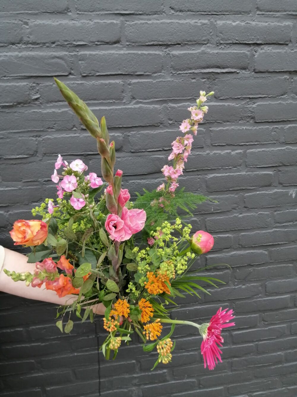 Boeket Alarda (roze en oranje tinten)